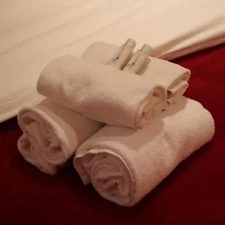 Red - Olympe & Lille, Croix, Roubaix